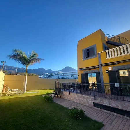 Sun And Townhouse El Duque Σπίτι διακοπών *