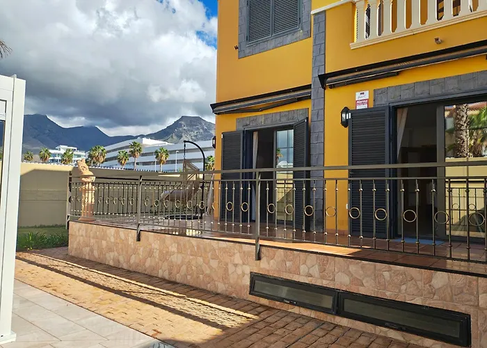 Sun And Townhouse El Duque Σπίτι διακοπών